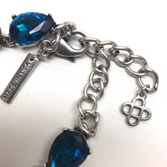 COPY - Oscar de la Renta runway statement crystal necklace - Picture 6 of 9